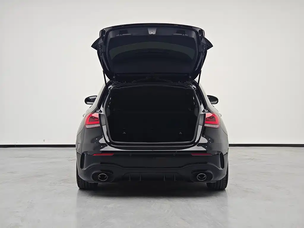 Mercedes-Benz A-Class AMG 2022 — фото 11