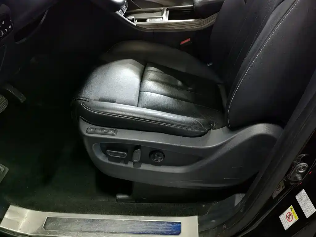 GAC Motor Trumpchi M8 2020 — фото 20