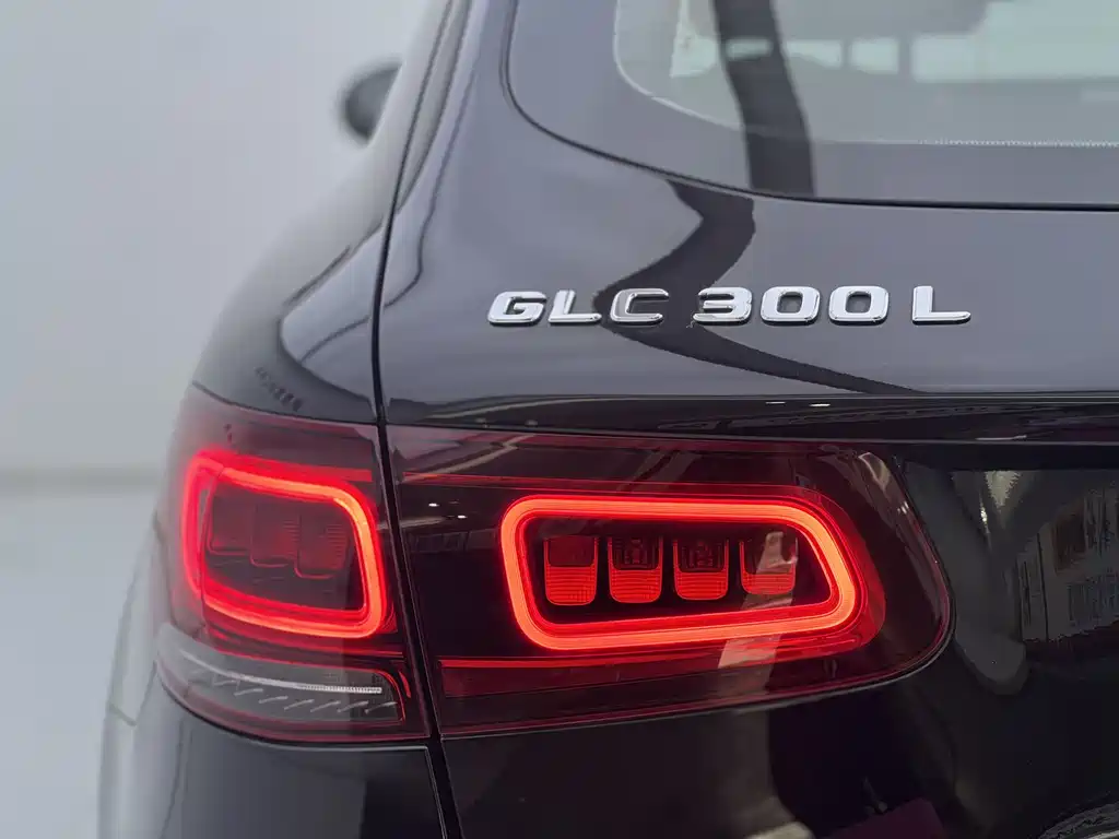Mercedes-Benz GLC 2020 — фото 14