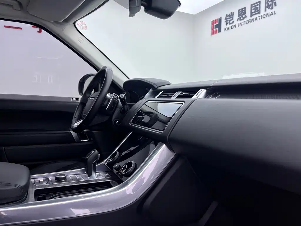 Land Rover Sport 2018 — фото 17