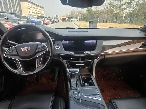 Cadillac CT6 2017
