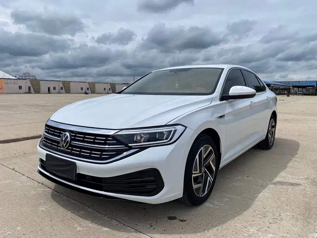 Volkswagen Sagitar 2022