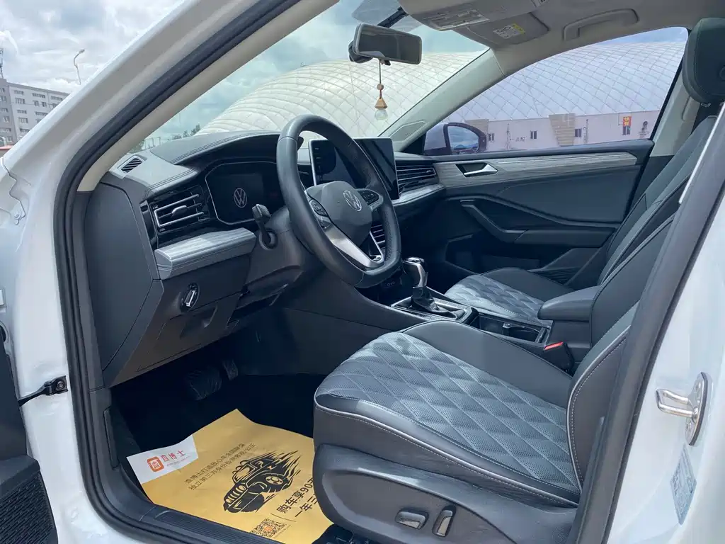 Volkswagen Sagitar 2022