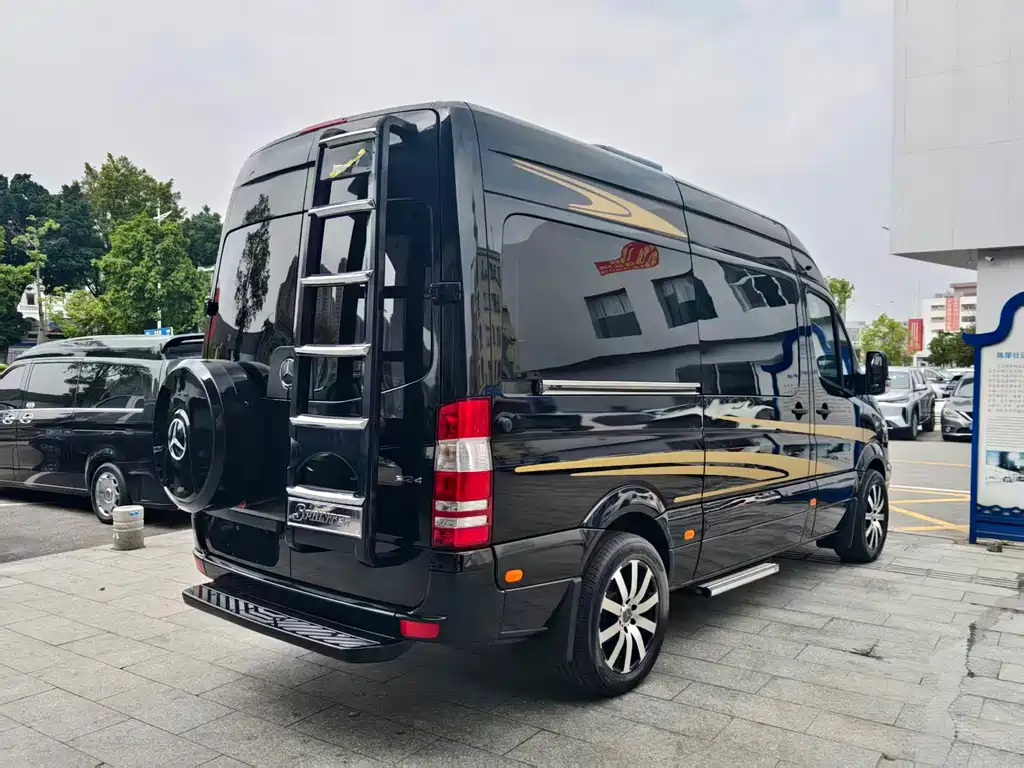 Mercedes-Benz Sprinter 2019 — фото 24