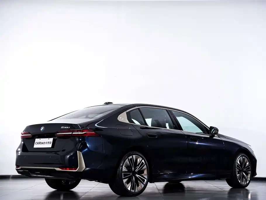 BMW 5 Series 2024