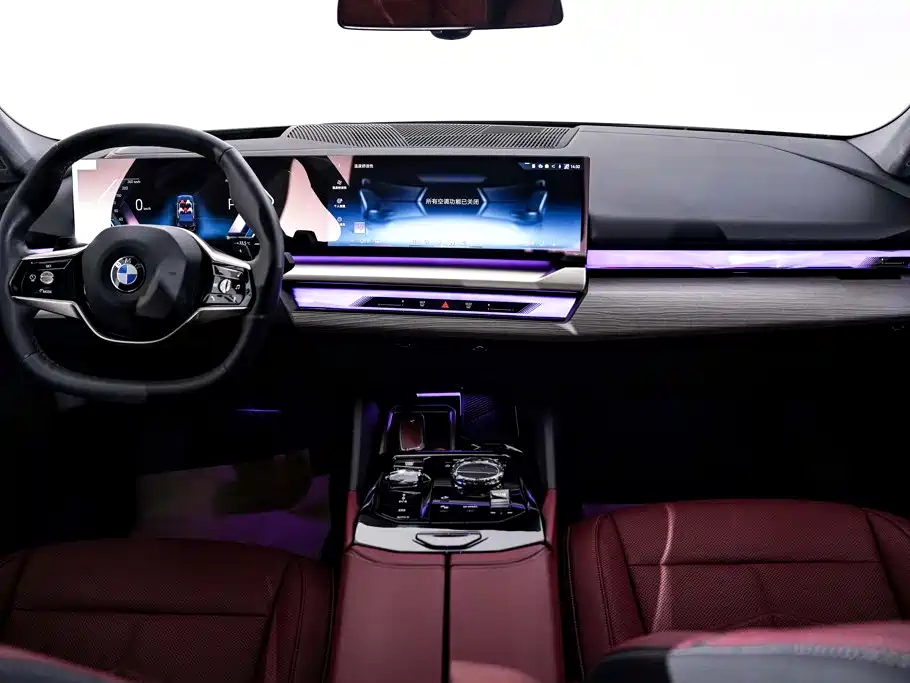 BMW 5 Series 2024 — фото 14
