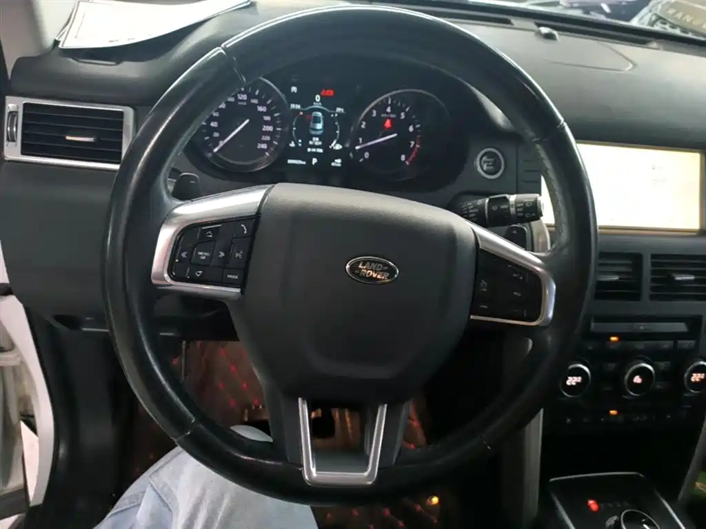 Land Rover Discovery Sport 2019 — фото 11