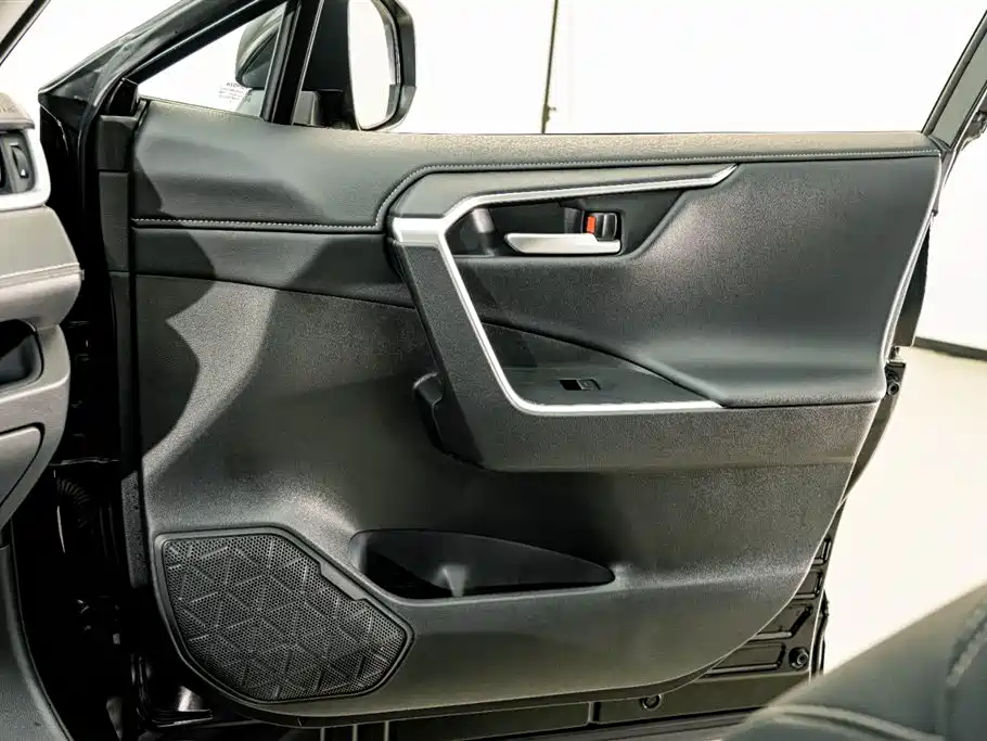 Toyota Wildlander 2024 — фото 13