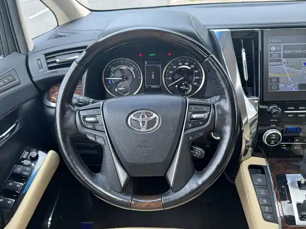 Toyota Alphard 2020