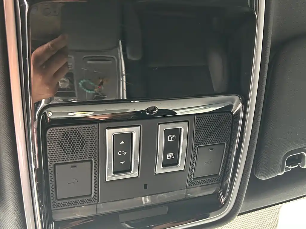 Land Rover Sport 2019 — фото 12