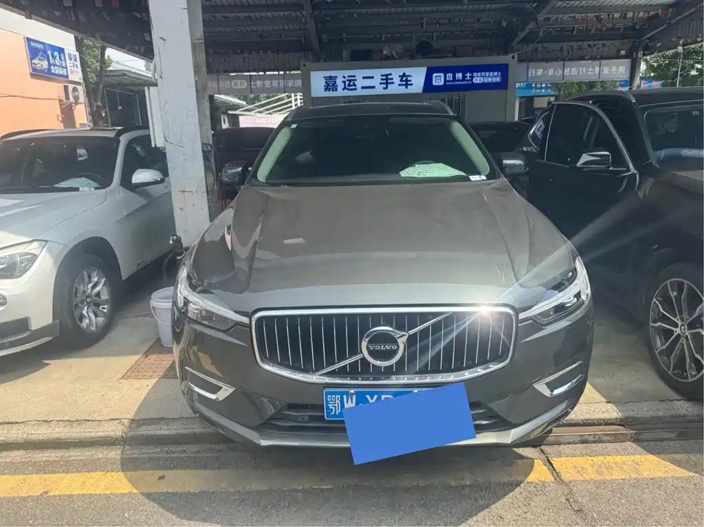 Volvo XC60 2021 — фото 2