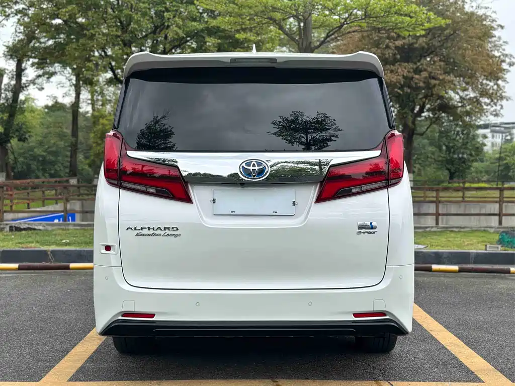 Toyota Alphard 2020 — фото 5