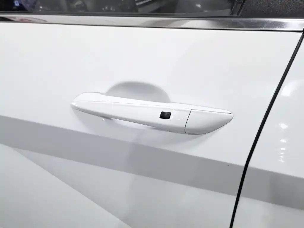 Hyundai Elantra 2020 — фото 18