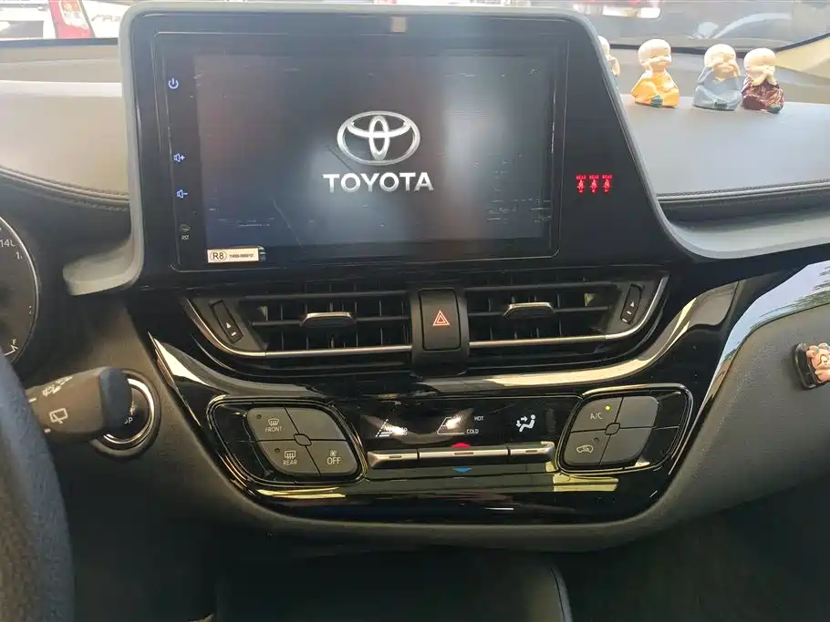 Toyota IZOA 2022 — фото 13