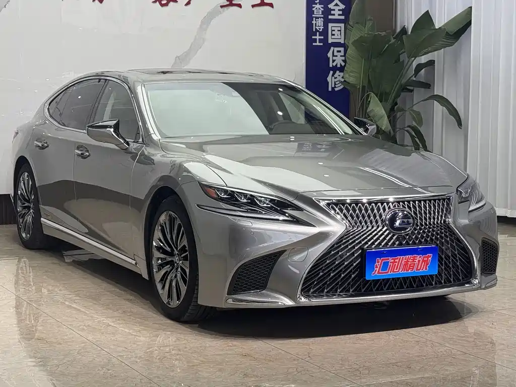 Lexus LS 2020 — фото 3