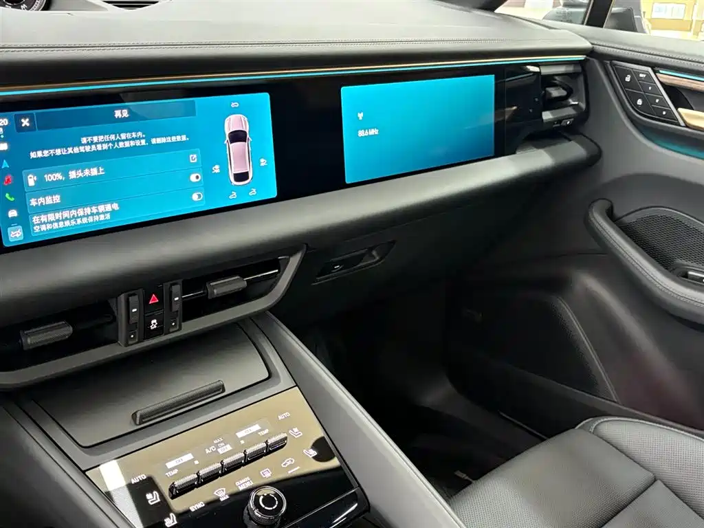 Porsche Macan EV 2025 — фото 10