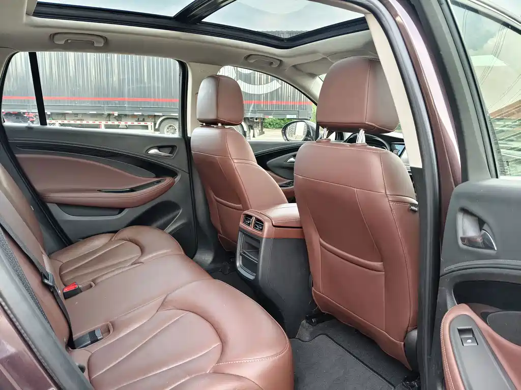 Buick Envision Plus 2018 — фото 11
