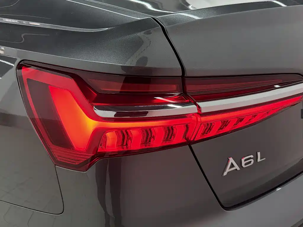 Audi A6L 2024 — фото 15
