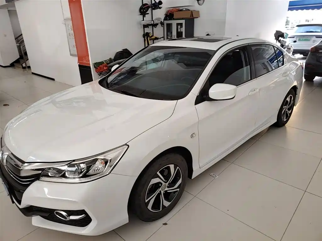 Honda Accord 2017 — фото 2