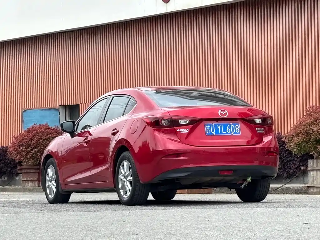Mazda 3 Axela 2017 — фото 4