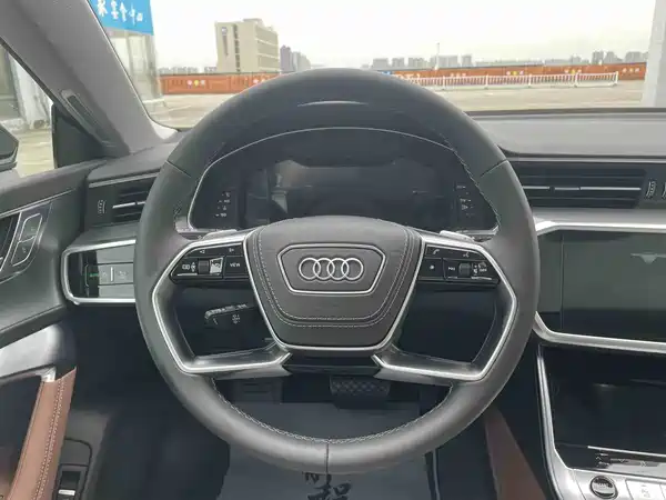 Audi A7L 2026