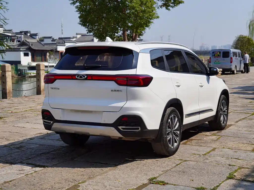 Chery Tiggo 8 2018 — фото 13