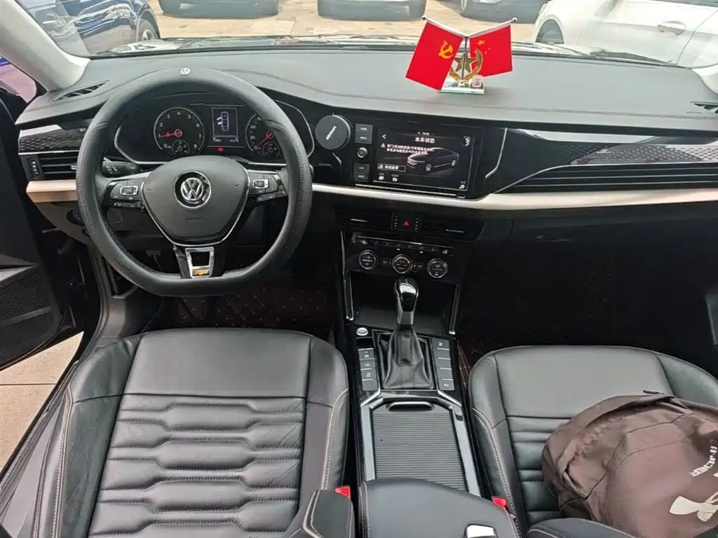 Volkswagen Passat 2020 — фото 10