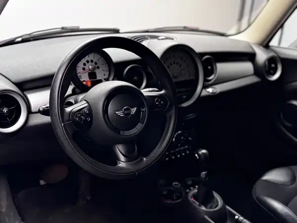 MINI 2012