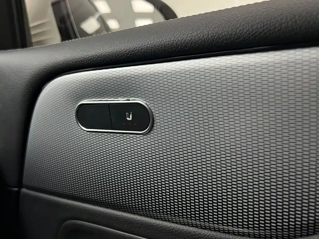 Mercedes-Benz GLB 2021 — фото 20
