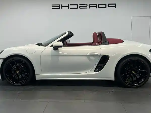 Porsche 718 2025