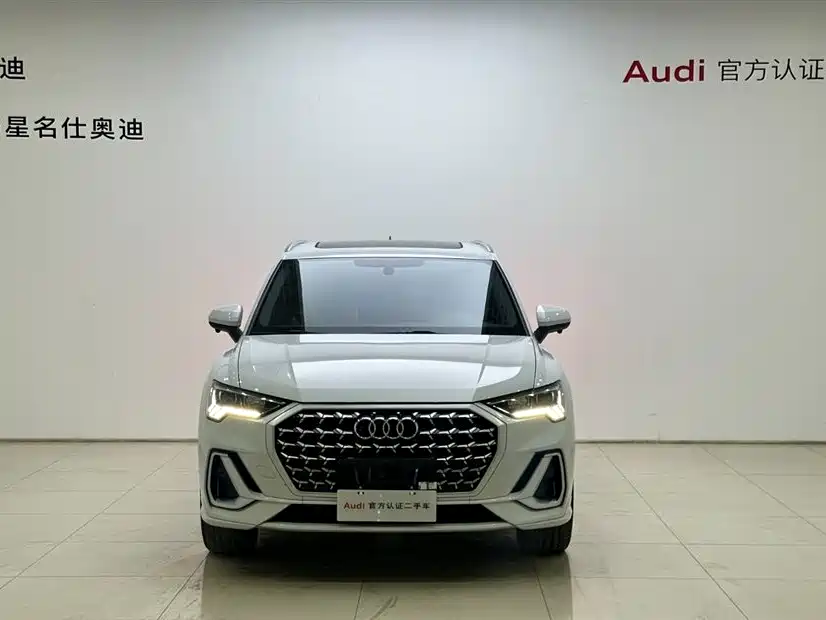 Audi Q3 2024 — фото 2