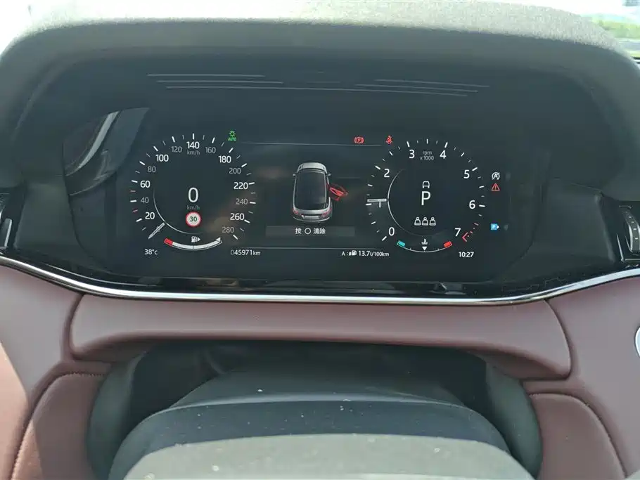 Land Rover Evoque 2023 — фото 14