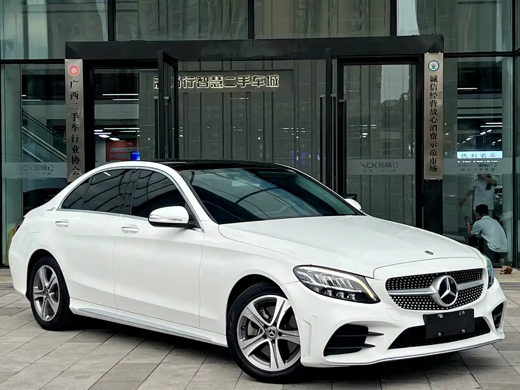 Mercedes-Benz C-Class 2019 — фото 3