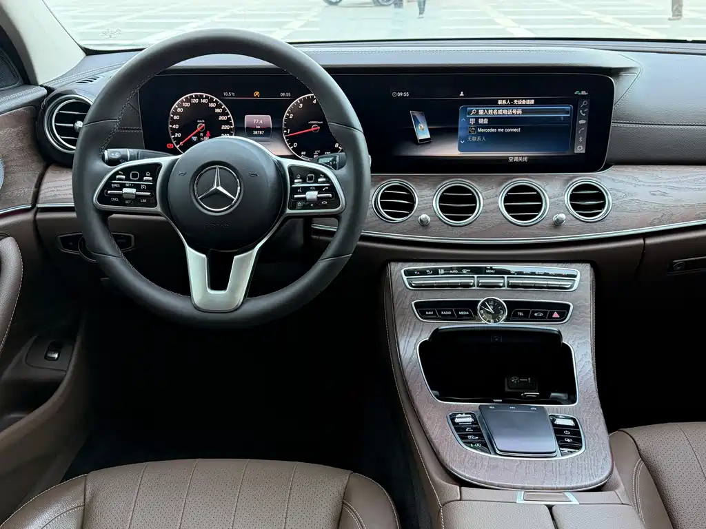 Mercedes-Benz E-Class 2020 — фото 13