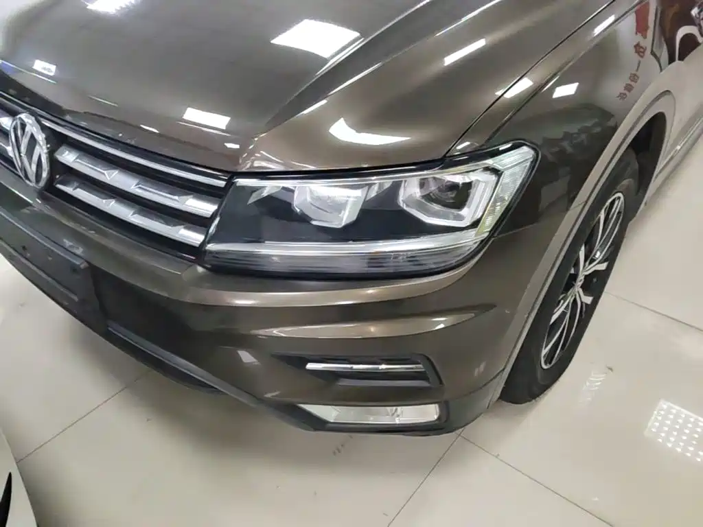 Volkswagen Tiguan L 2017 — фото 24