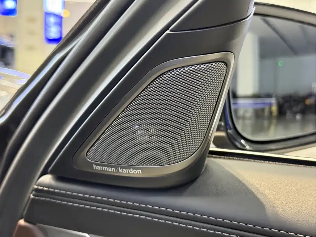 BMW 7 Series 2021 — фото 13