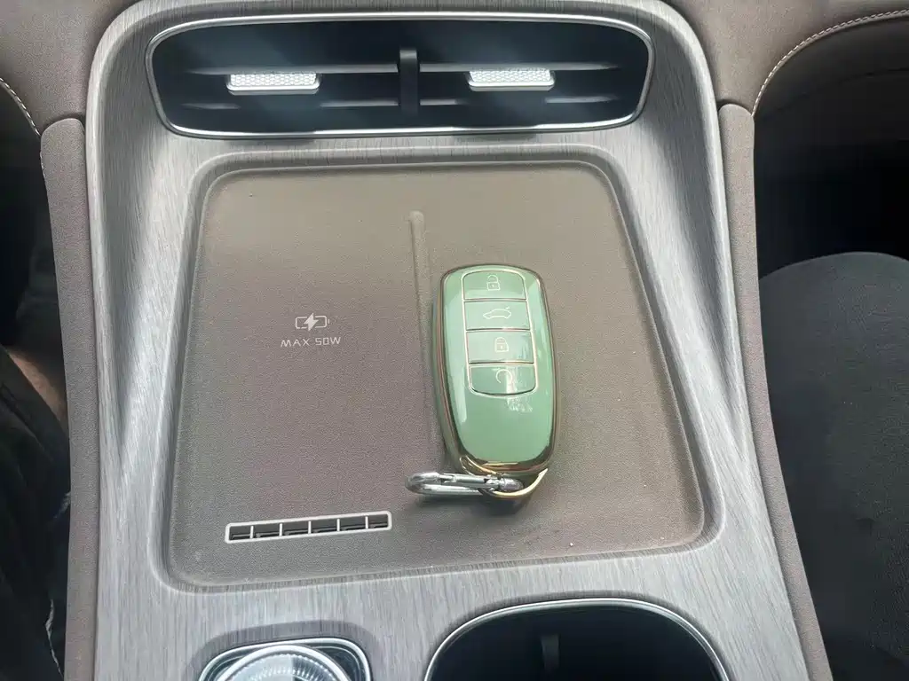 Chery Tiggo 8 PLUS 2025 — фото 19