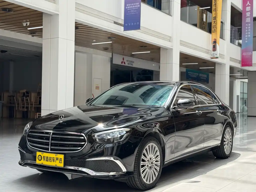 Mercedes-Benz E-Class 2023 — фото 1