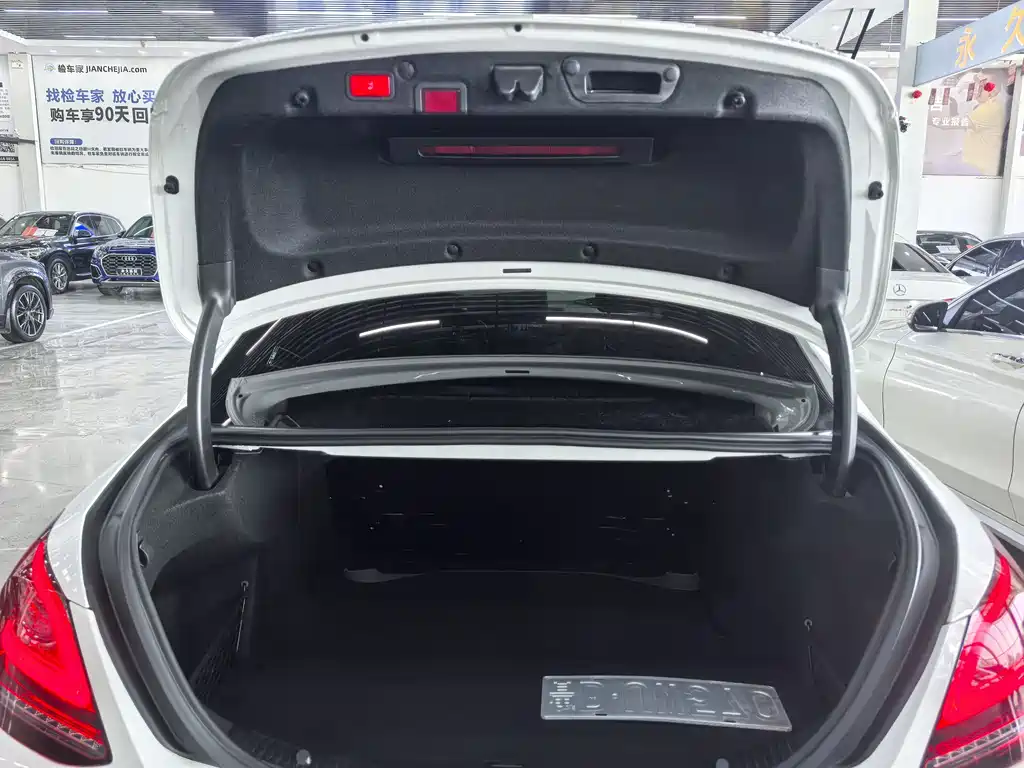 Mercedes-Benz C-Class 2021 — фото 16
