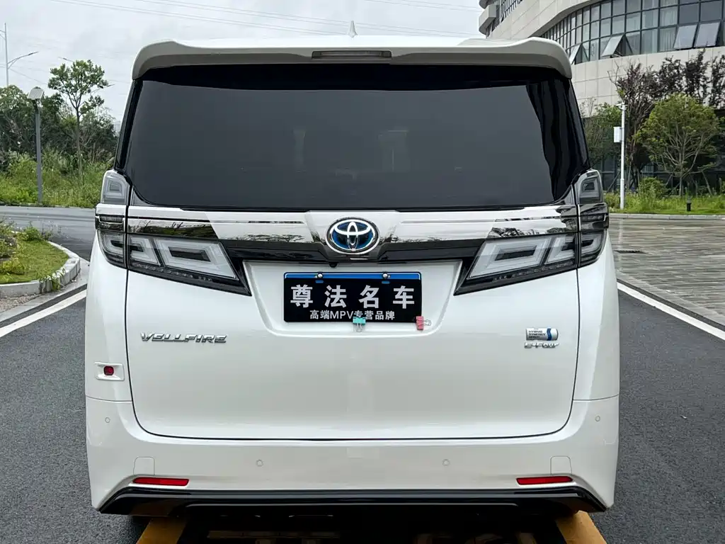 Toyota Vellfire 2021 — фото 5