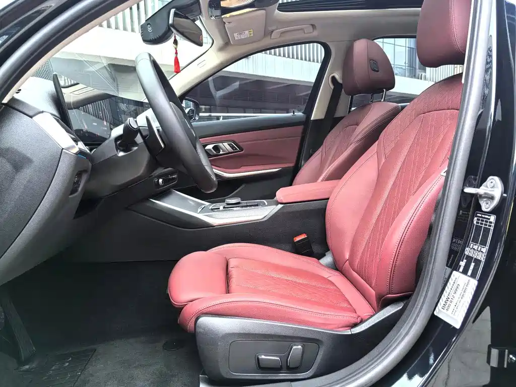 BMW 3 Series 2024