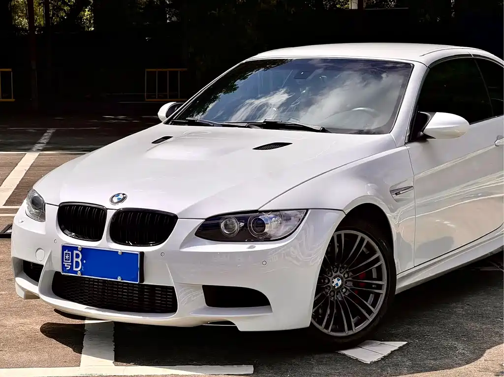 BMW M3 2012 — фото 11