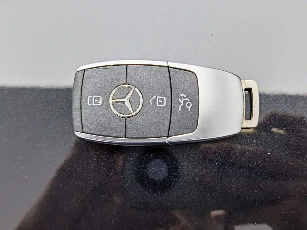 Mercedes-Benz GLB 2024 — фото 19