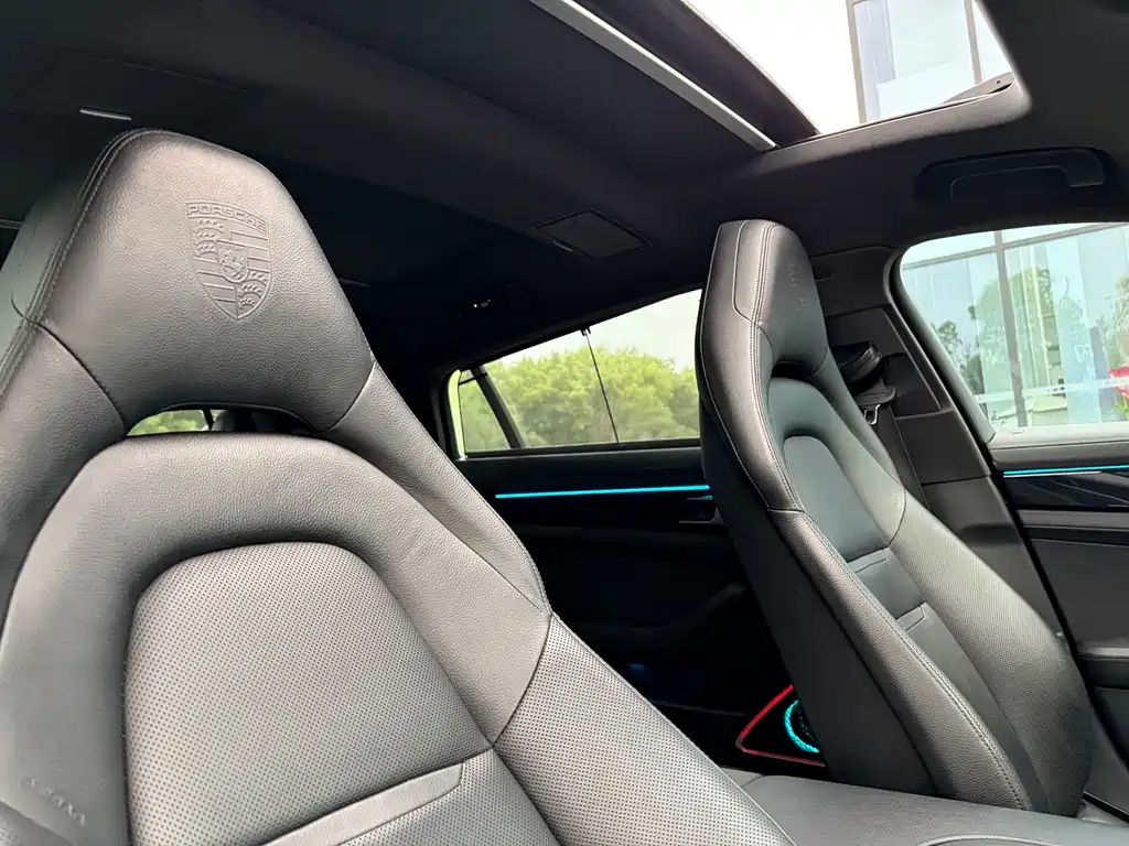 Porsche Panamera 2018 — фото 15