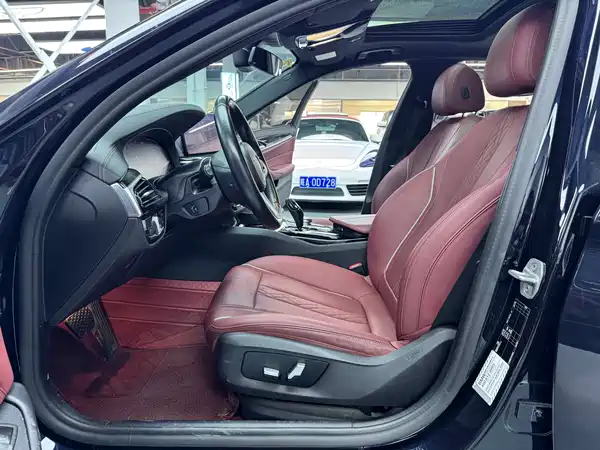 BMW 5 Series 2020