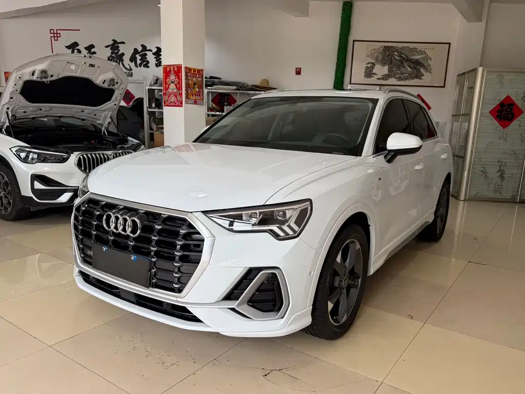 Audi Q3 2022