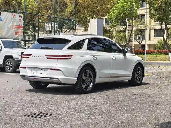 Genesis GV70 2023