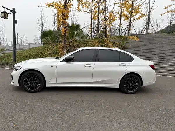 BMW 3 Series 2022