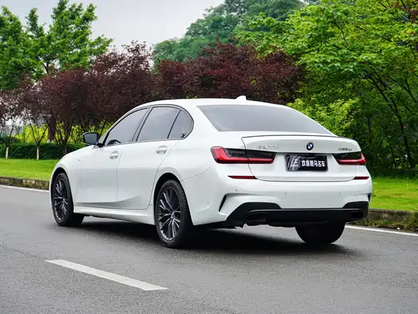 BMW 3 Series 2021