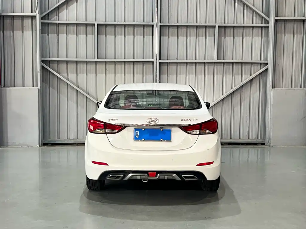 Hyundai Elantra Langdong 2016 — фото 8